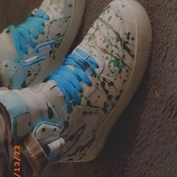 only wore a few times excellent condition Air Force One customized - Picture 4 of 7